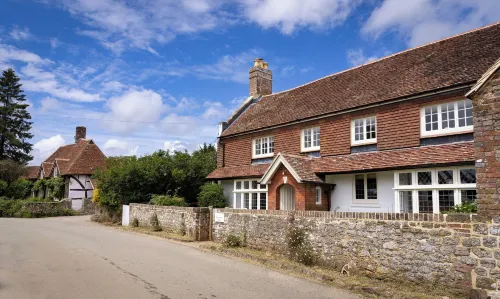 Ambersham House - 4-Star