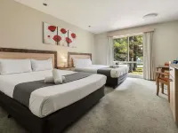Ibis Styles Canberra - Parking
