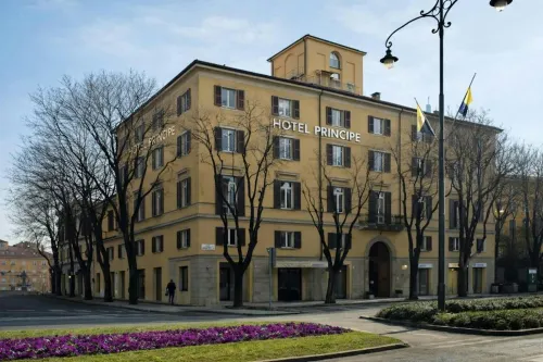 Lvg Hotel Collection - Principe - Airport Shuttle