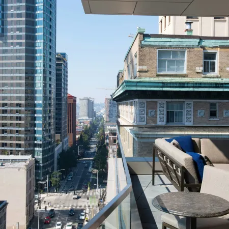 The Charter Hotel Seattle, Curio Collection by Hilton
