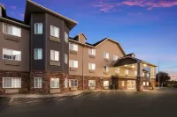 Red Roof Inn & Suites Omaha - Council Bluffs - piscina