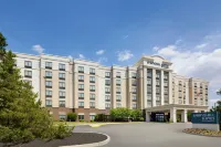 SpringHill Suites by Marriott Newark International Airport - parcheggio