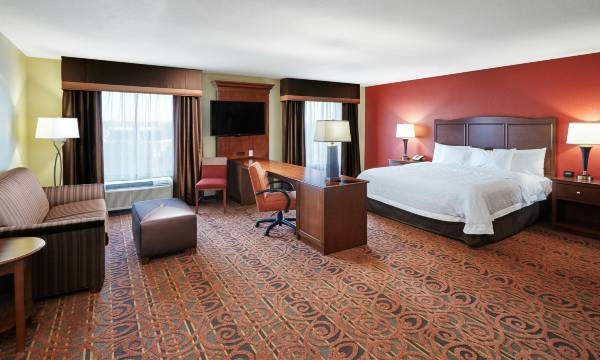 Hampton Inn & Suites Milwaukee/Franklin
