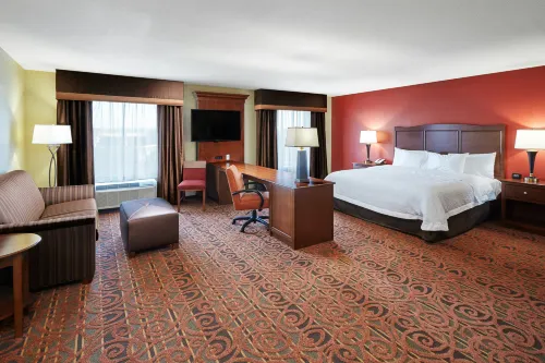 Hampton Inn & Suites Milwaukee/Franklin - 2-Star