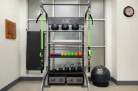 Embassy Suites by Hilton Newark Airport - Gym