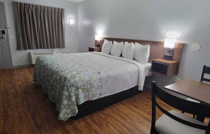 HomeTowne Studios Egg Harbor-Atlantic City Airport