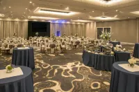 DoubleTree by Hilton Manchester Downtown - موقف سيارات