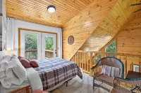 LakeFront*15’ Theater Screen*Kayaks*4Acres*FirePit - 2 stjerner