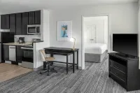 TownePlace Suites Joplin - parkir