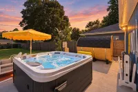 Indy Escape Sauna Hot Tub Firepit Games - Bintang 3