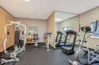 莫德斯托薩利達拉昆塔溫德姆套房飯店 - 健身房
