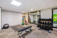 La Quinta Inn & Suites by Wyndham Baltimore BWI Airport - Phòng tập thể hình