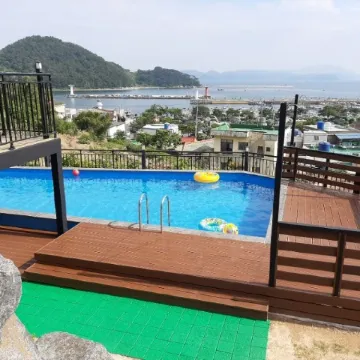 Changwon Gwaengibada Pension