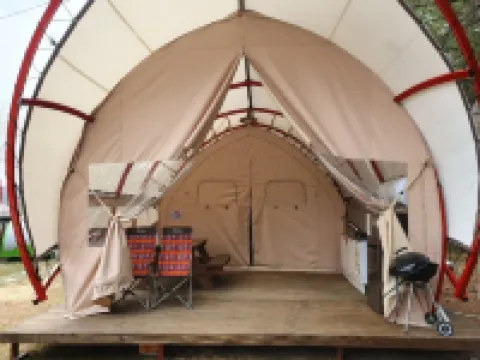 Baramheunjeok Glamping Caravan 陝川郡酒店