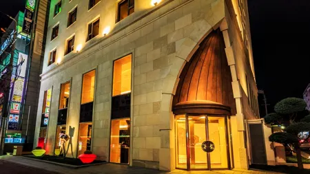 Hotel Leo