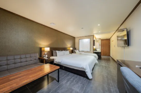 Uijeongbu M Hotels near Island Castle Water Park