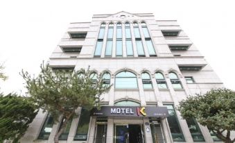 3. 부여 K..