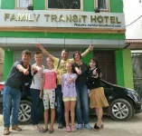 Family Transit Hotel Hotels near Đại Lý Bán Sơn US KOLOR NĂM XU MỘT HÀO