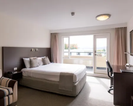 St Ives Apartments Hotels in Hobart