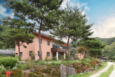 Gwangyang Sandalbaengi Pension