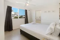 Mainsail8- Mooloolaba Beach