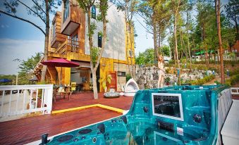 Daebudo (Yeongheungdo) Aloha Pension