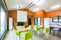Yongin Byeolbaragi Pension Hotel di Yongin