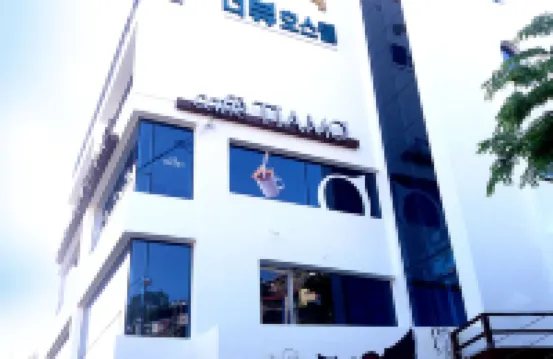 The View Hostel Hotels in 