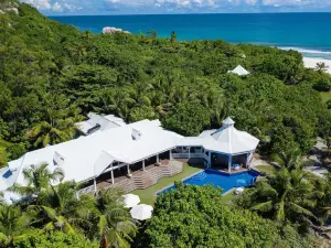 Popular Luxury Hotels in Praslin Island