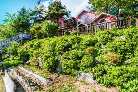 Hongcheon Ganggauiseong Pension Отели в г. Хончхон