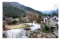 Jeongseon Gariwangsan Story Pension