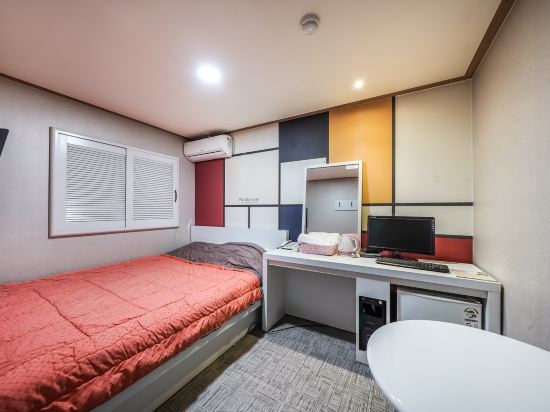 Yongsan Pyeongan Motel