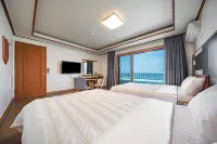 Gangneung Gyeongpodae Interpark - Motels