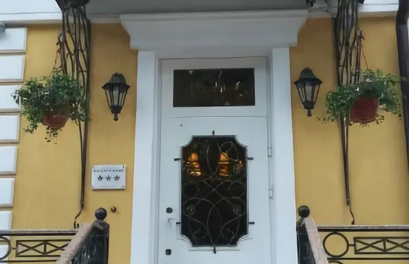 沃斯克倫森斯基精品酒店