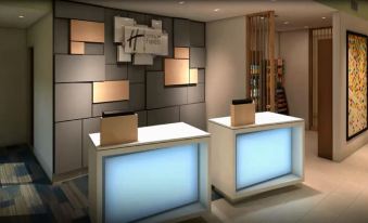 Holiday Inn Express & Suites Brentwood