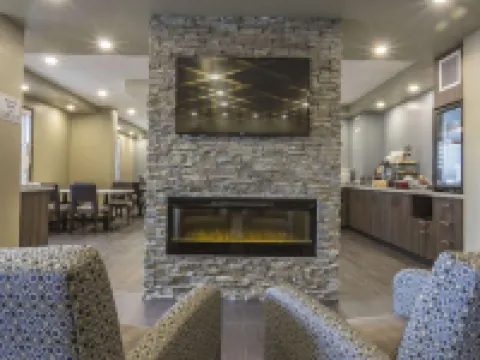 Quality Inn & Suites Hotels in Moose Jaw