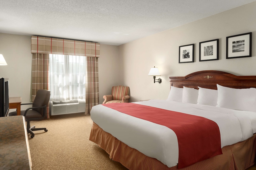 Country Inn & Suites by Radisson, Louisville South, KY