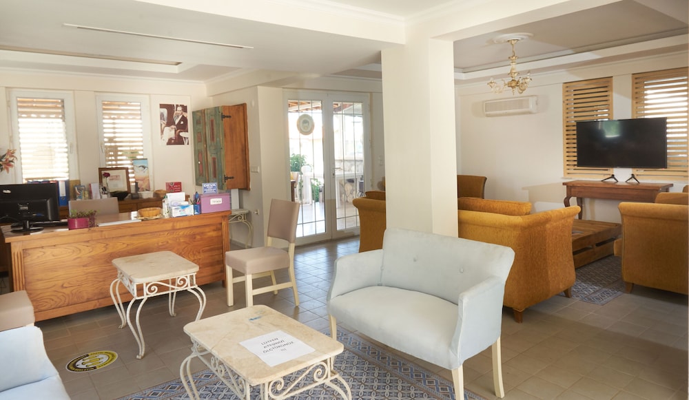 Larimar Suite Hotel