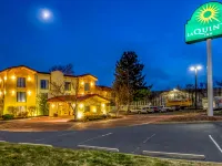 La Quinta Inn by Wyndham Colorado Springs Garden of the Gods Hotels near TheatreWorks