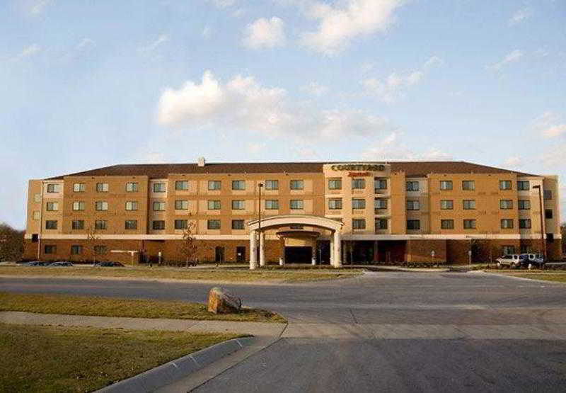 Courtyard by Marriott Fayetteville