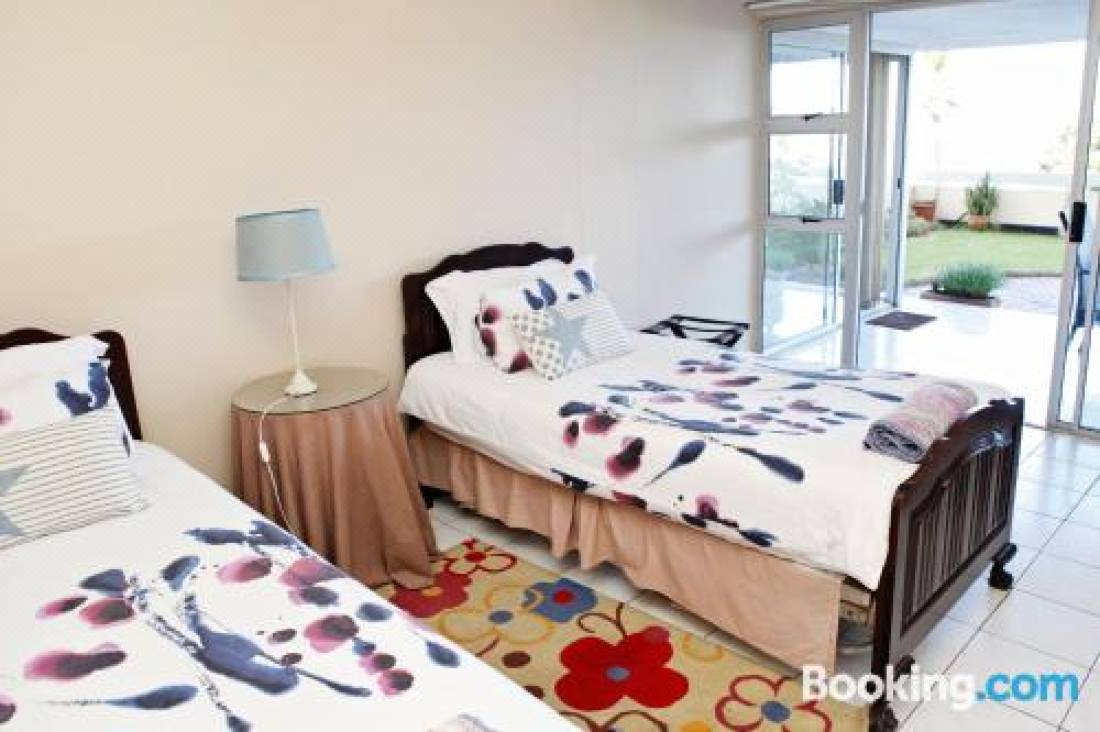 17 Stella Maris Seaside @ Van's-Amanzimtoti Updated 2022 Room Price-Reviews  & Deals | Trip.com