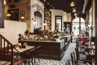The Vault Hotel - breakfast