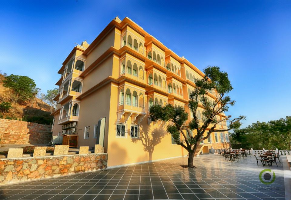 hotel overview picture