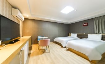 Win Hotel