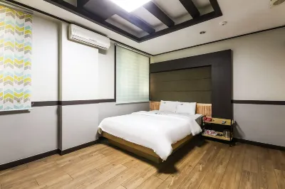 Theme Motel