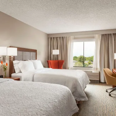 Hampton Inn & Suites Denver-Cherry Creek Hotels near Cherry Creek