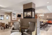 Hampton Inn & Suites Denver-Cherry Creek - breakfast