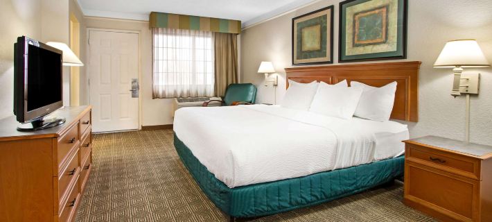 La Quinta Inn by Wyndham Albuquerque Airport Hotele w: Albuquerque