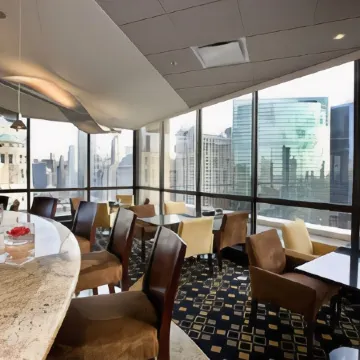 Holiday Inn CHICAGO DWTN - THE MART by IHG Отели рядом с достопримечательностью «Железнодорожный вокзал Юнион-Стейшн»