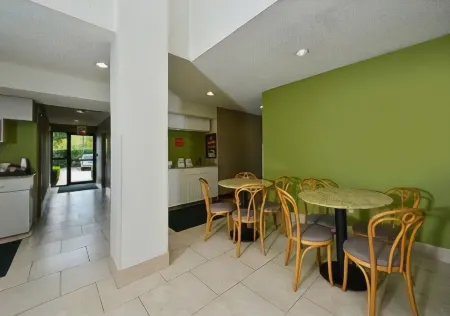 Quality Inn & Suites Richardson-Dallas